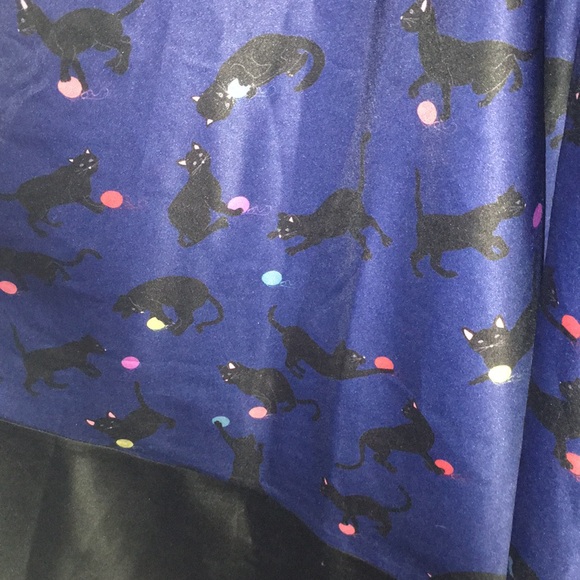 Lindy Bop Circle Skirt Blue Cat Print Pockets - Picture 2 of 5
